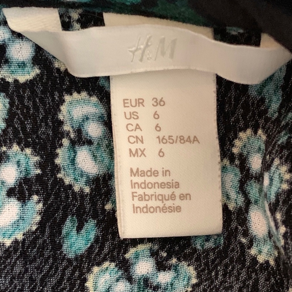 H& M Blouse SZ - 6 - Picture 4 of 4